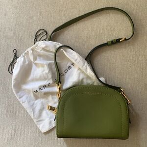 MARC JACOBS
Saffiano Leather Crossbody Bag